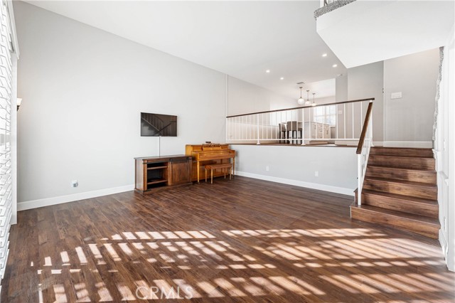 10030 Owensmouth AVE Unit: 32