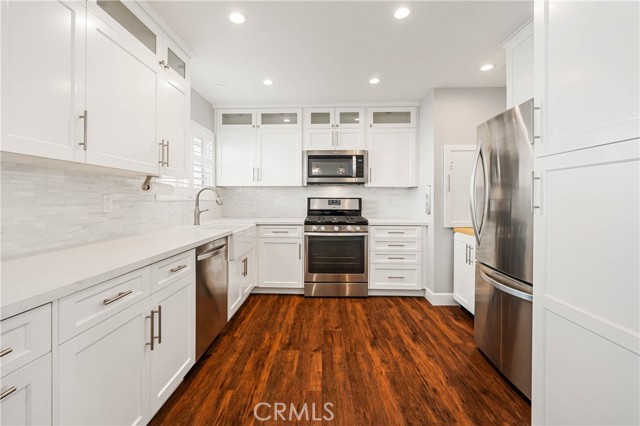 10030 Owensmouth AVE Unit: 32