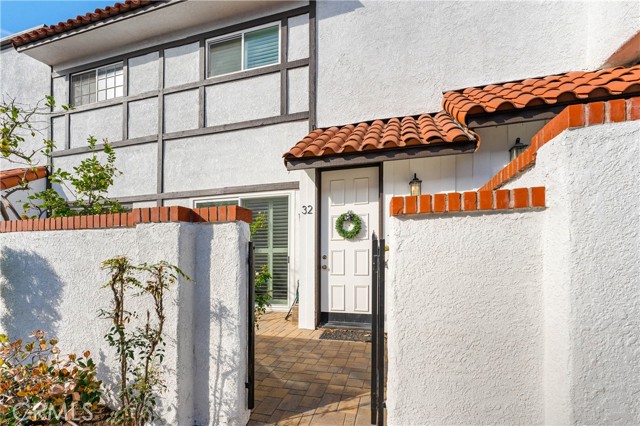 10030 Owensmouth AVE Unit: 32