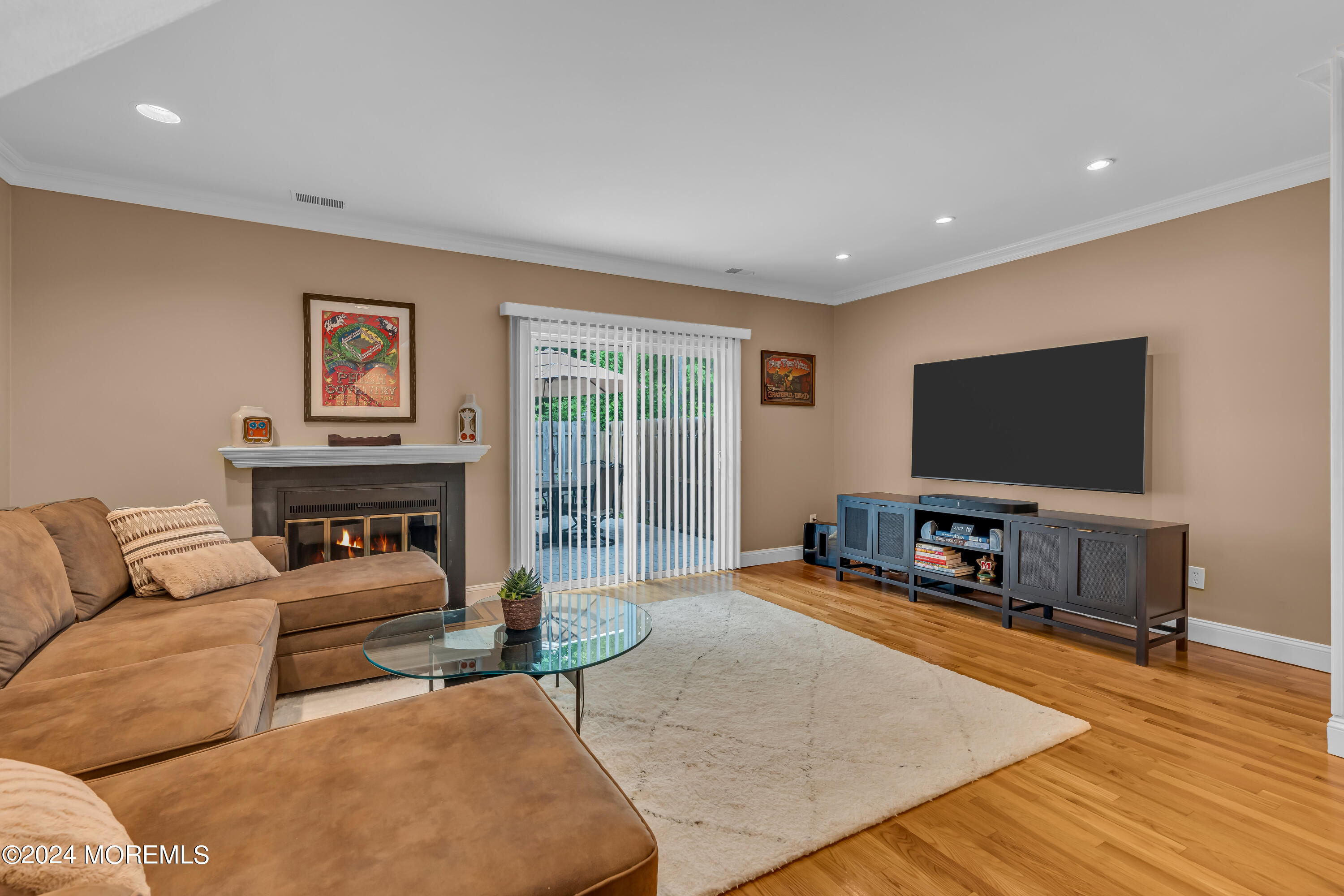 17 Lexington Circle