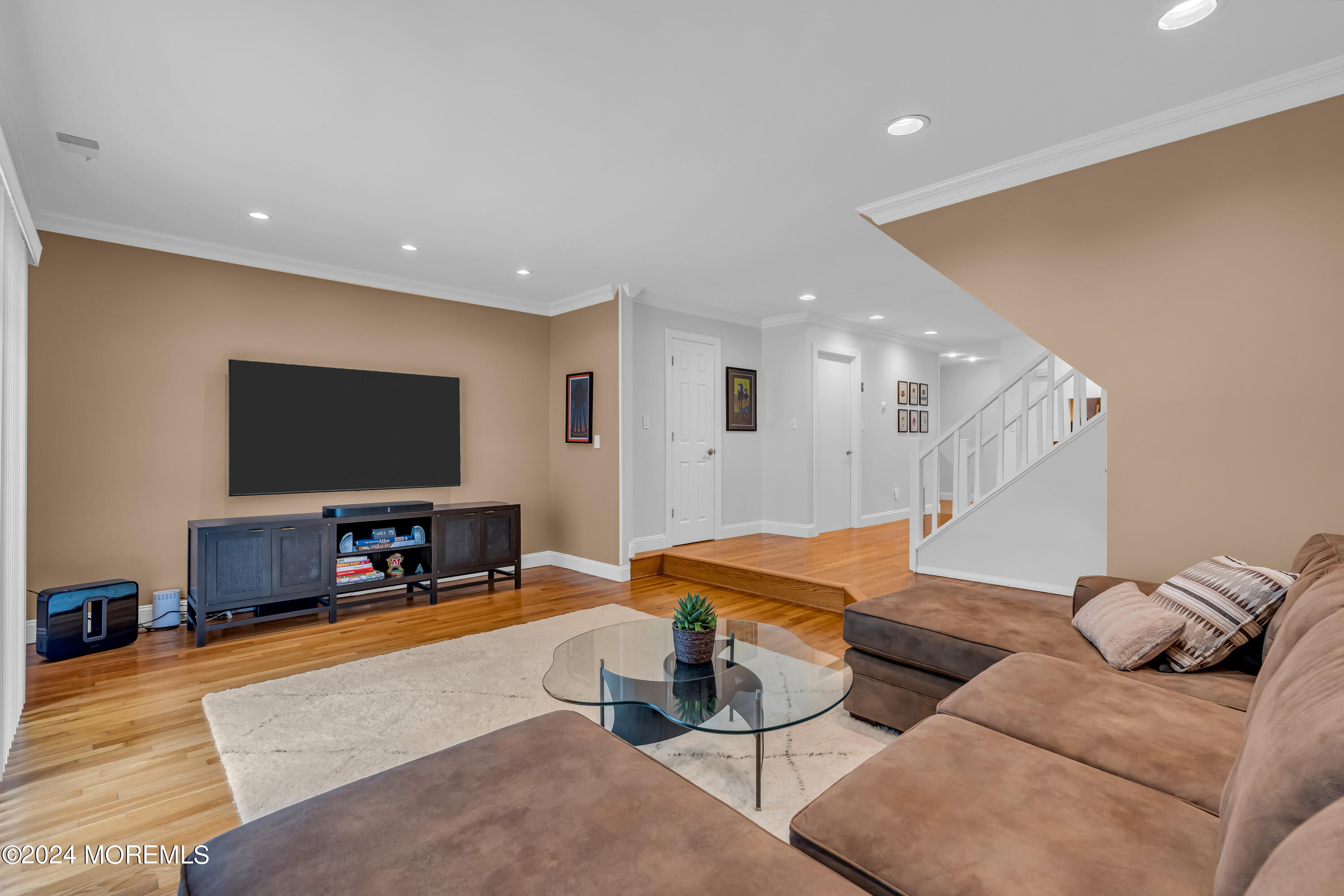 17 Lexington Circle