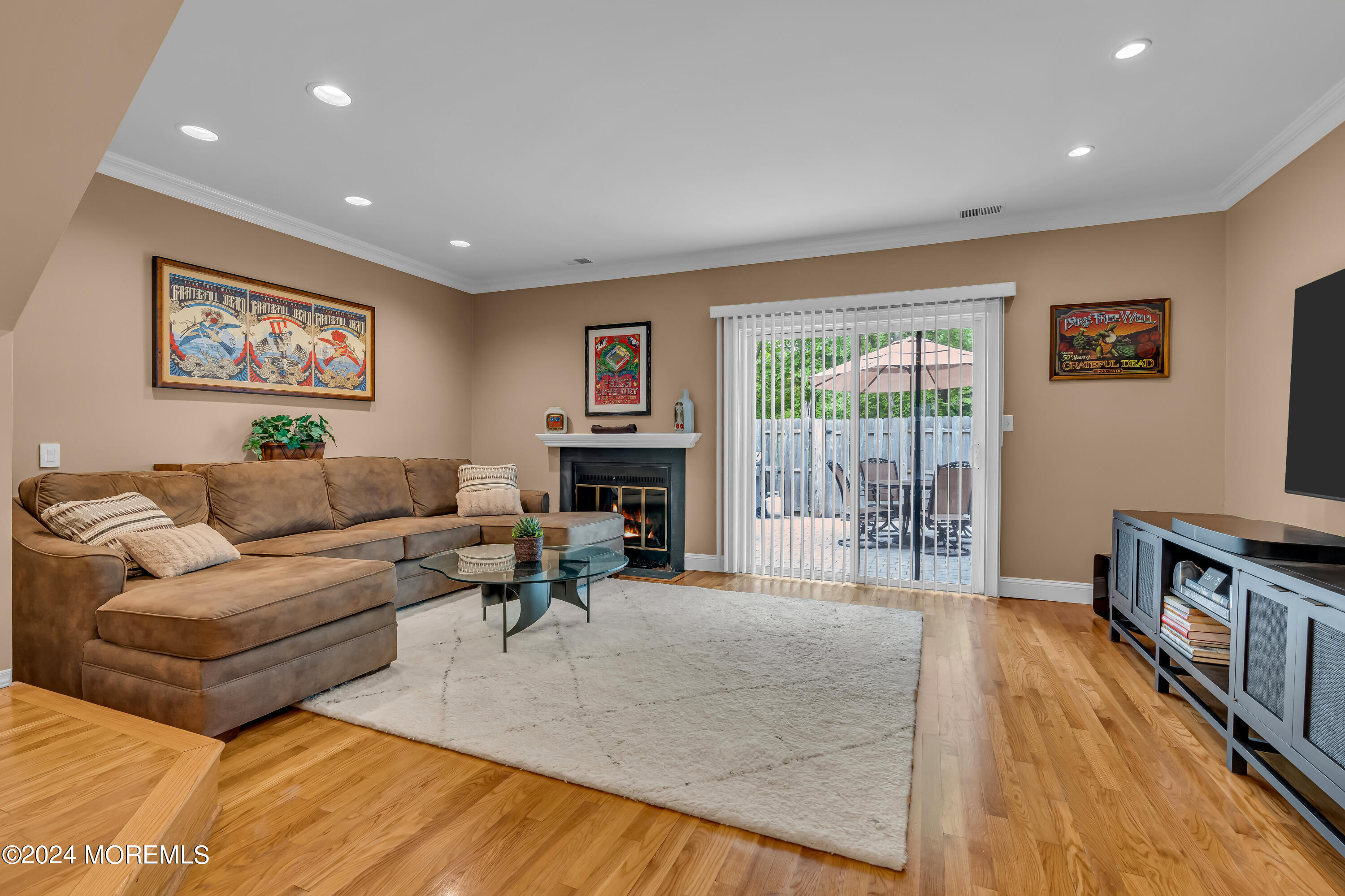 17 Lexington Circle