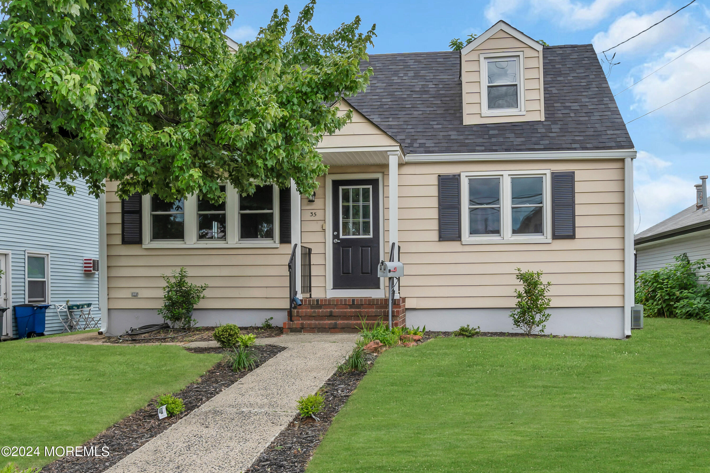 35 Lower Main Street