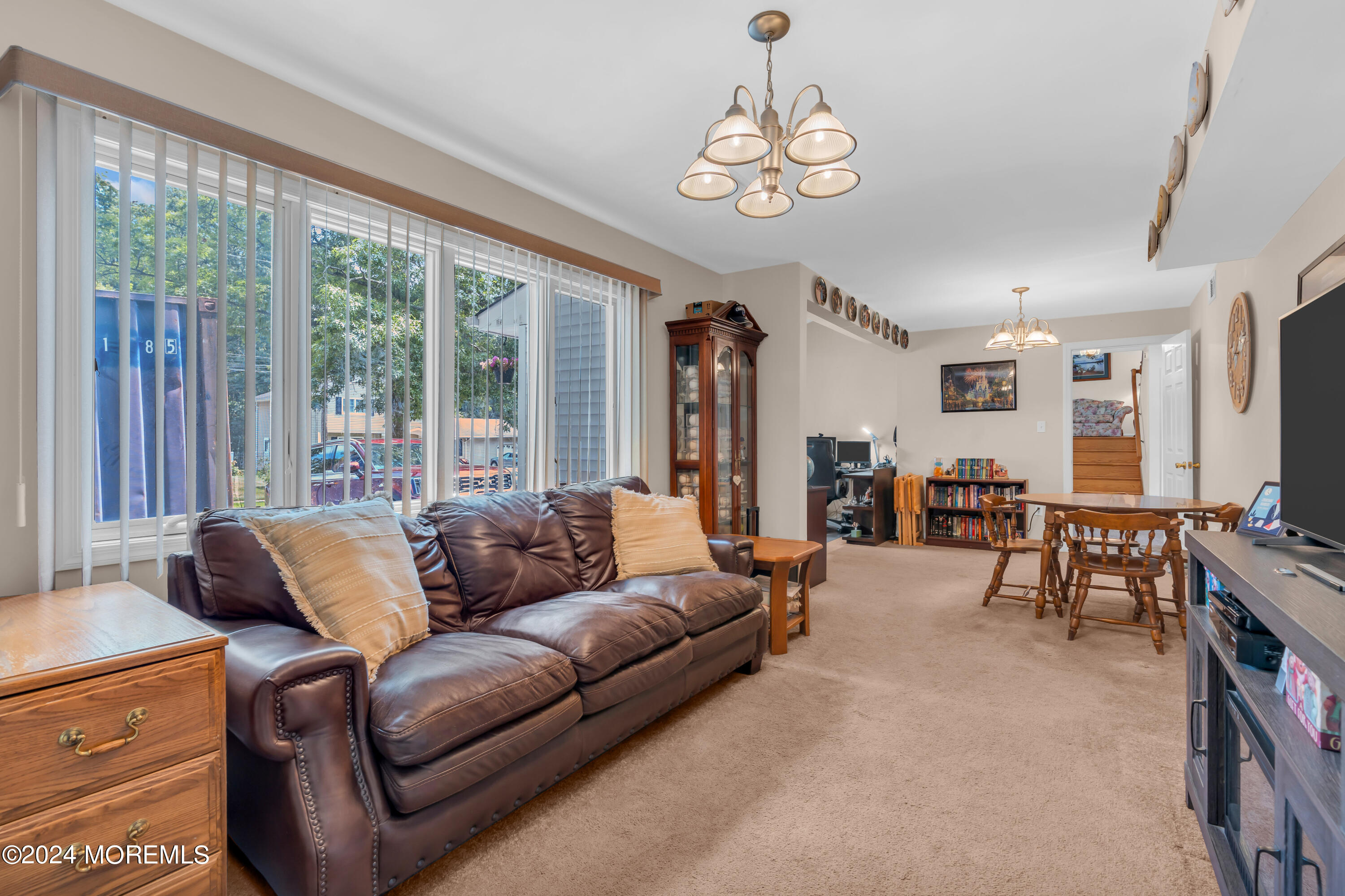35 Chestnut Drive