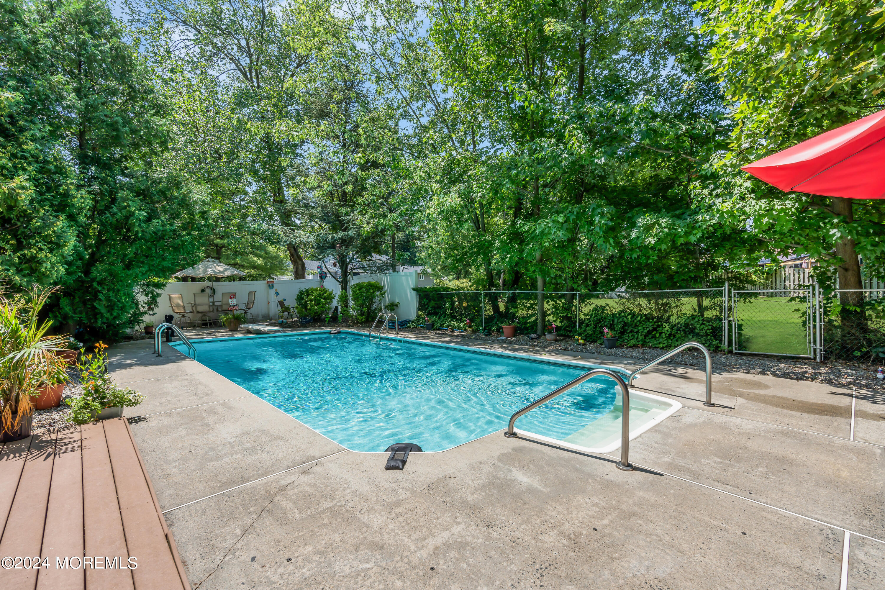 35 Chestnut Drive