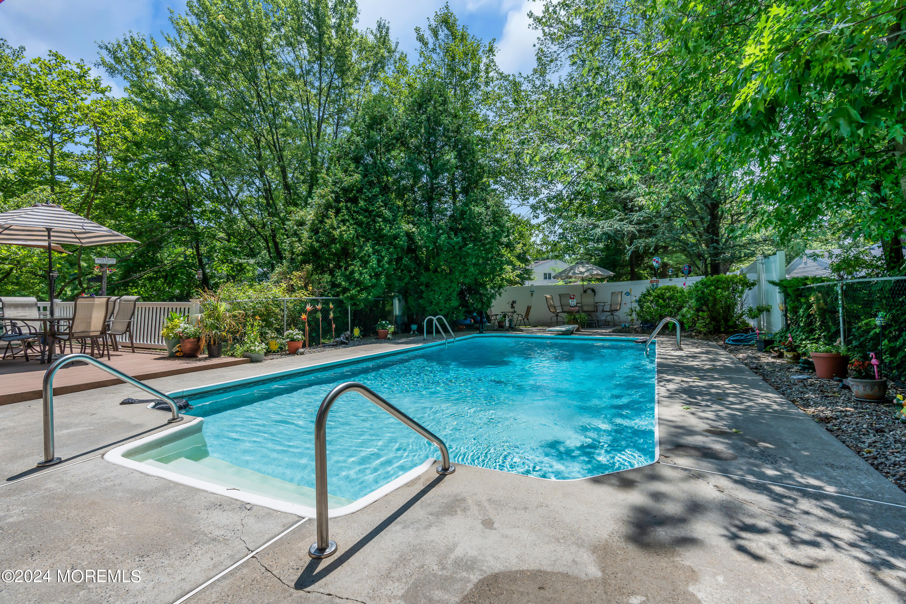 35 Chestnut Drive