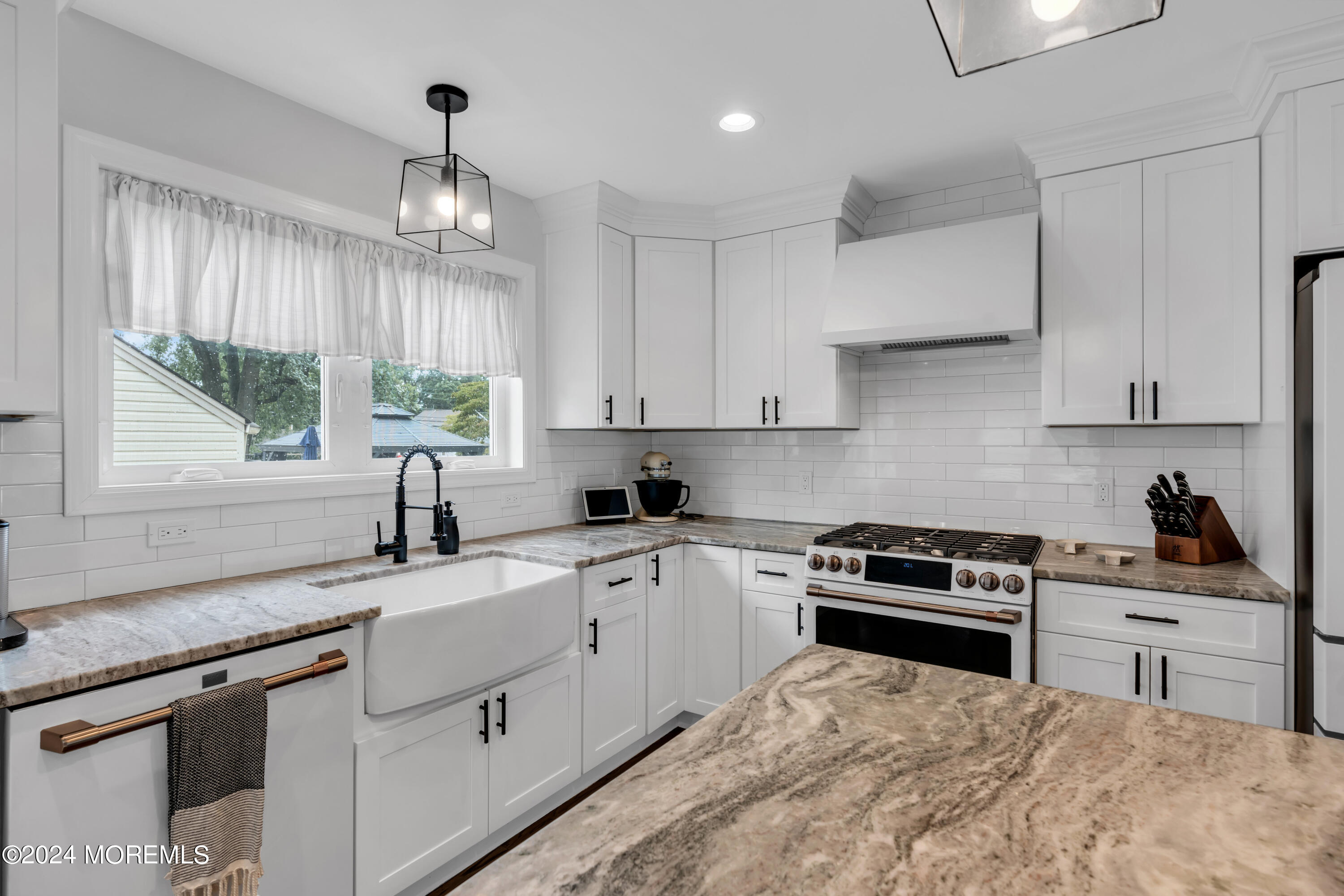 14 Asbury Avenue