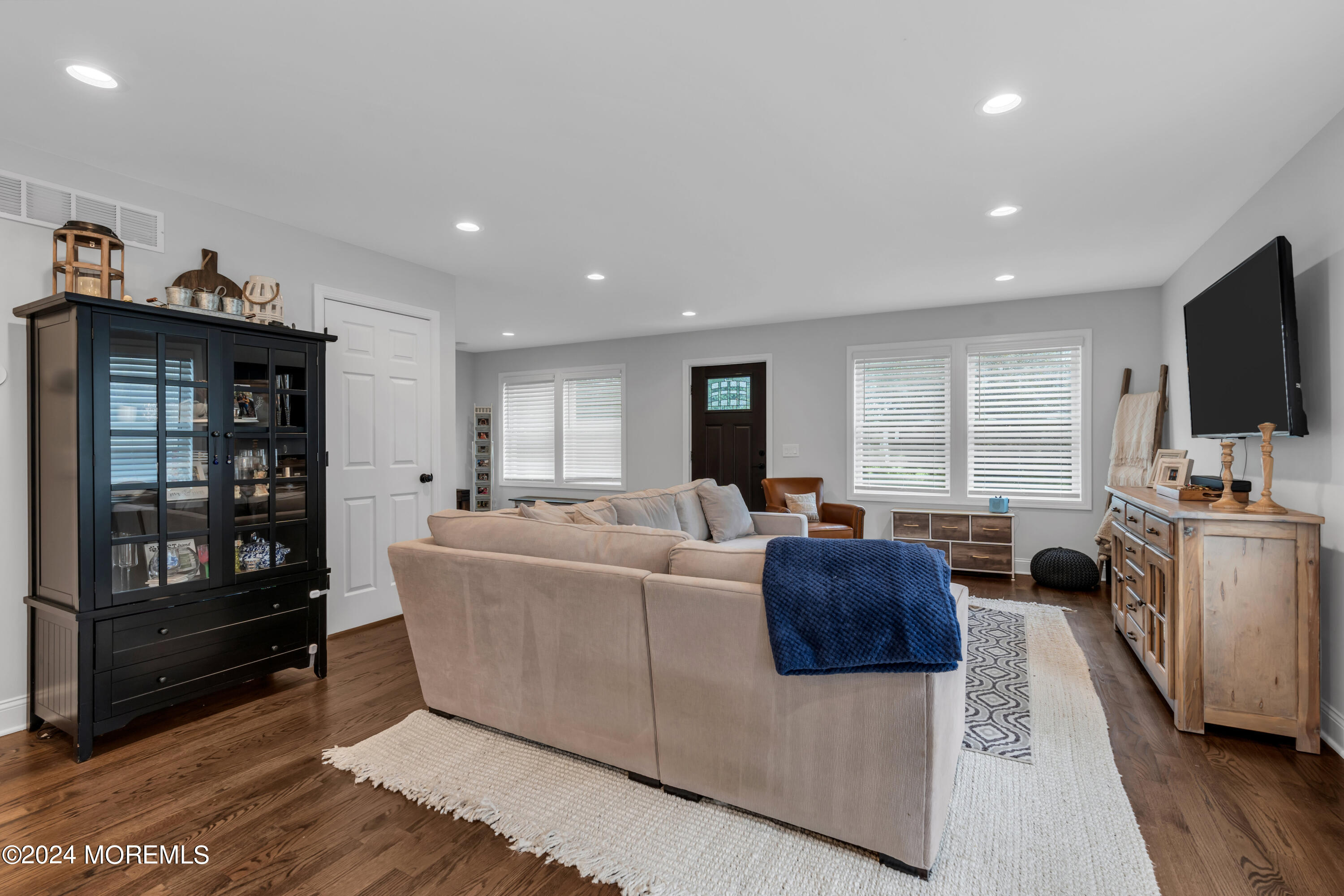 14 Asbury Avenue