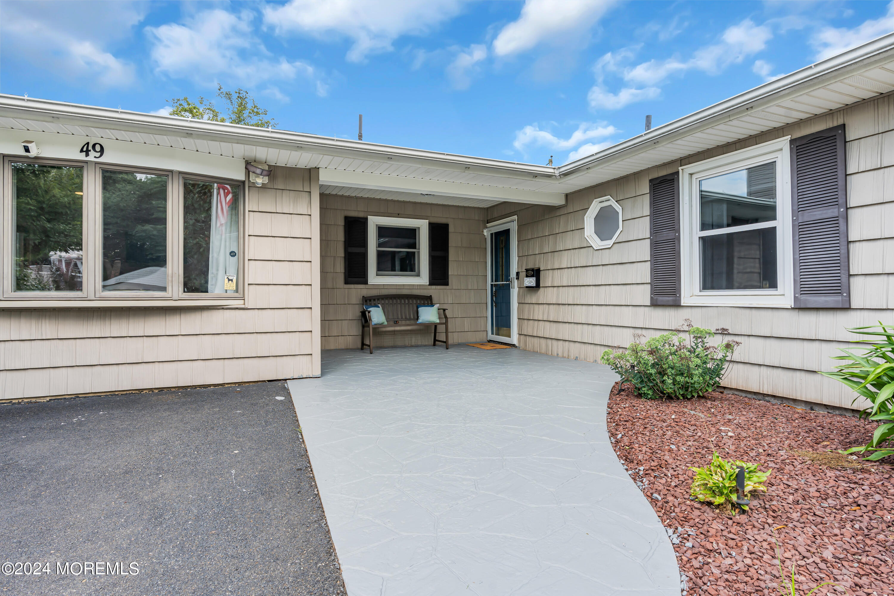 49 Idlewild Lane
