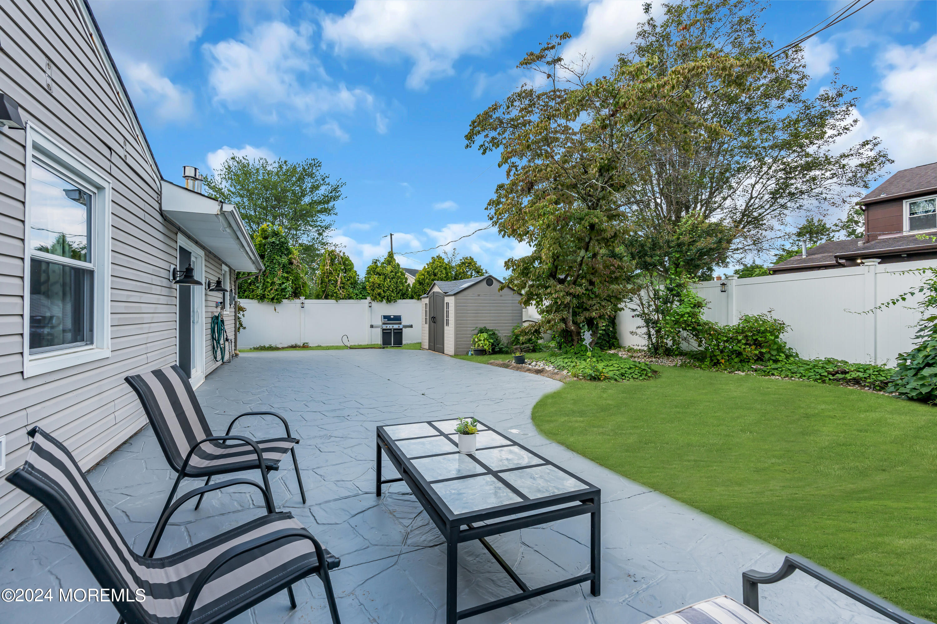 49 Idlewild Lane