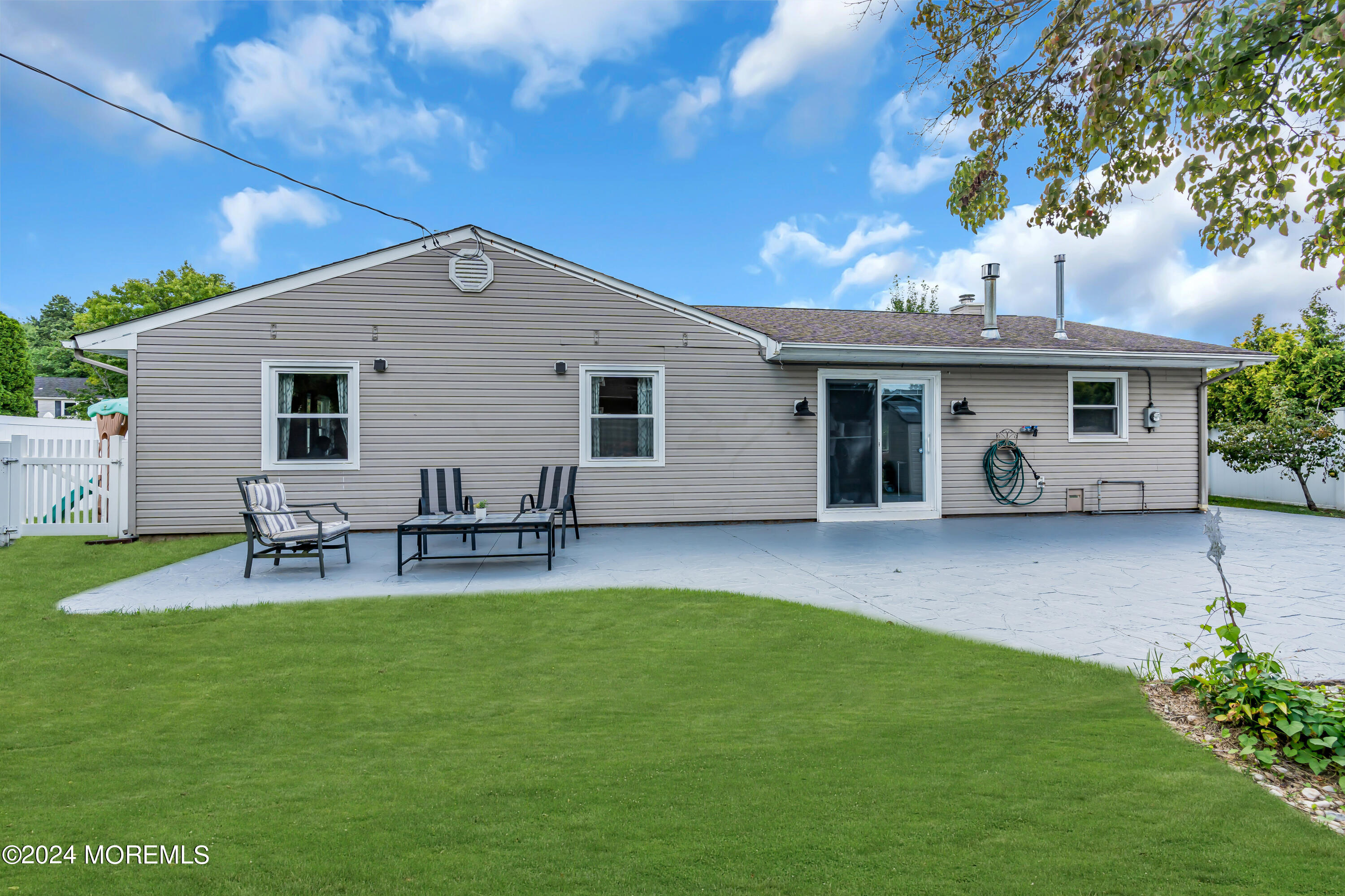 49 Idlewild Lane