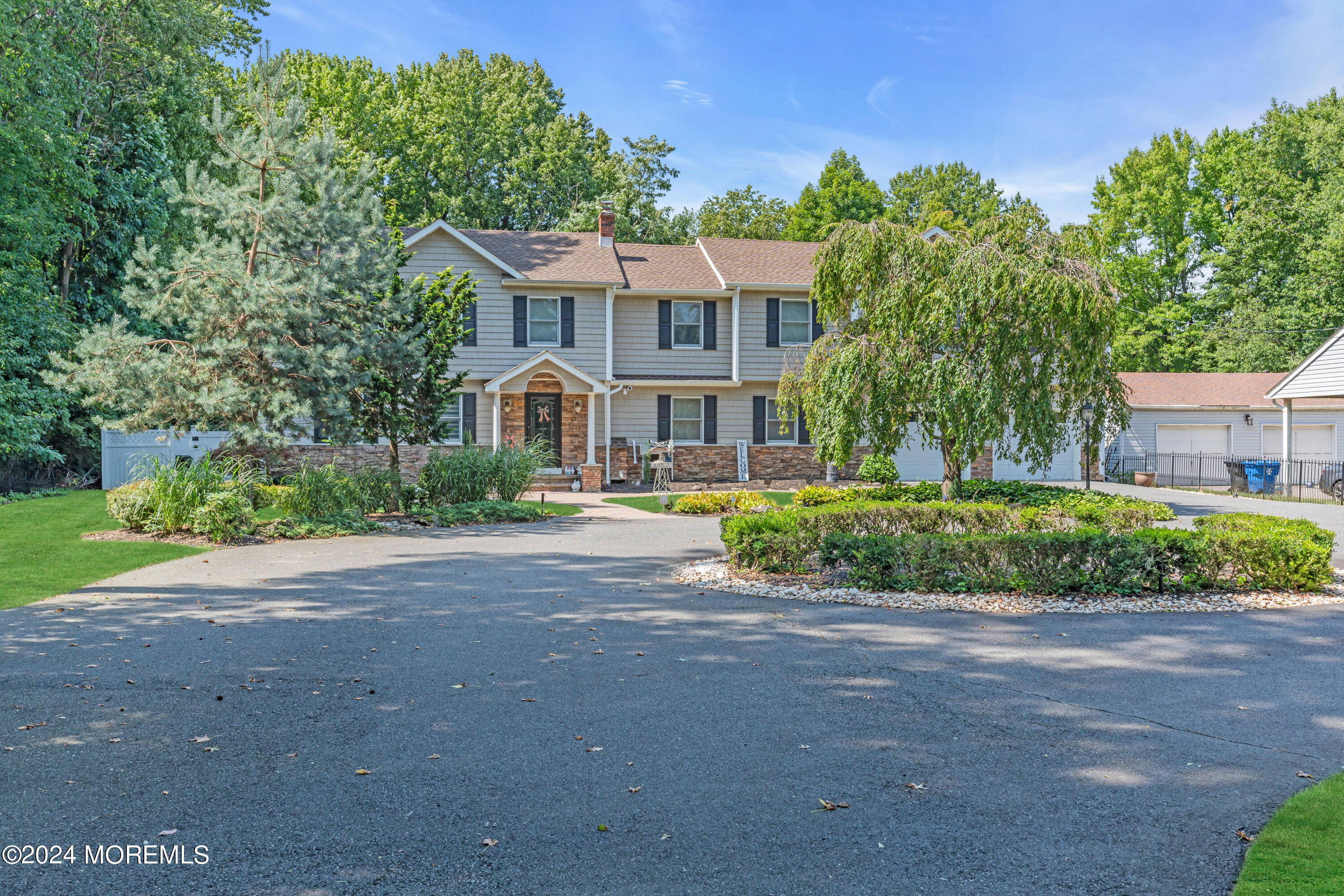 760 Harmony Road