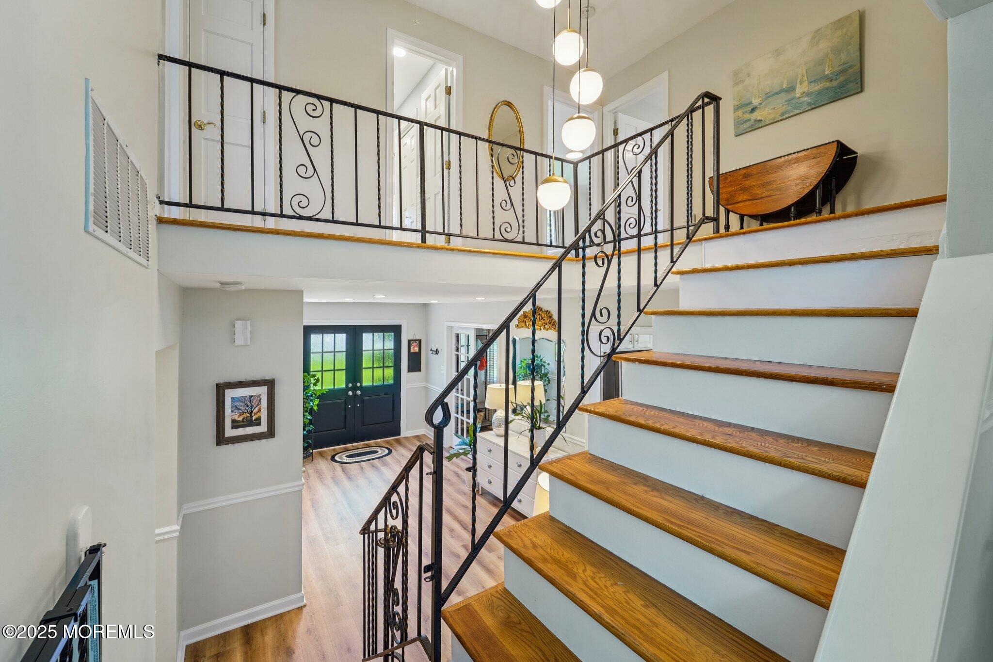 35 Poet Drive