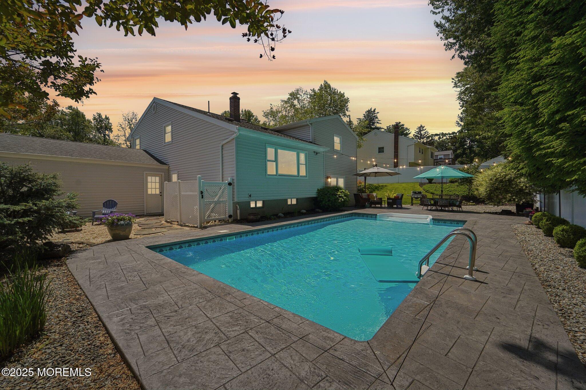 35 Poet Drive