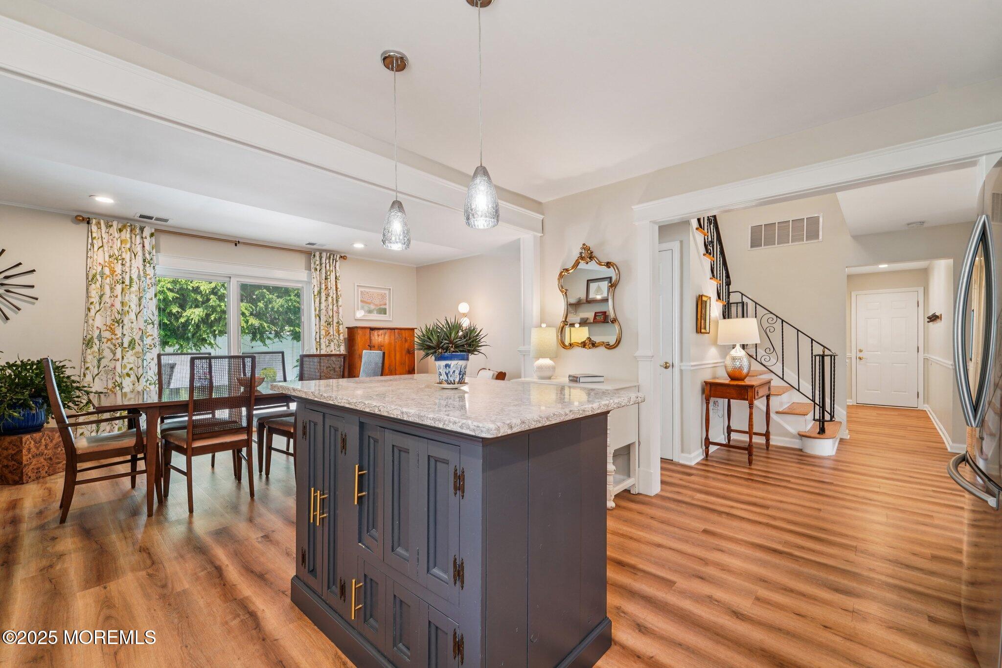 35 Poet Drive