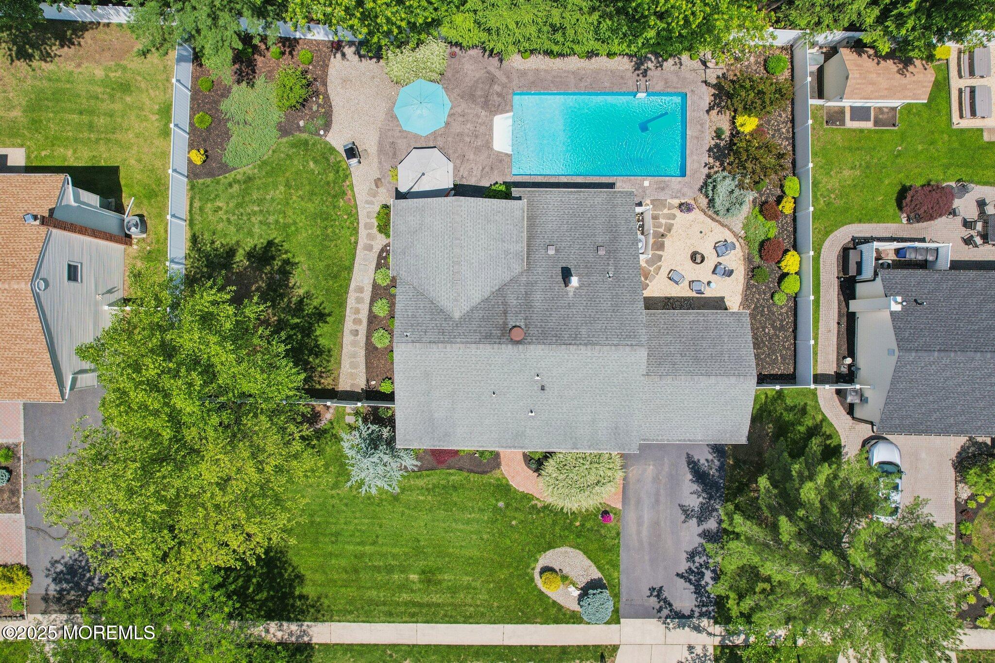 35 Poet Drive