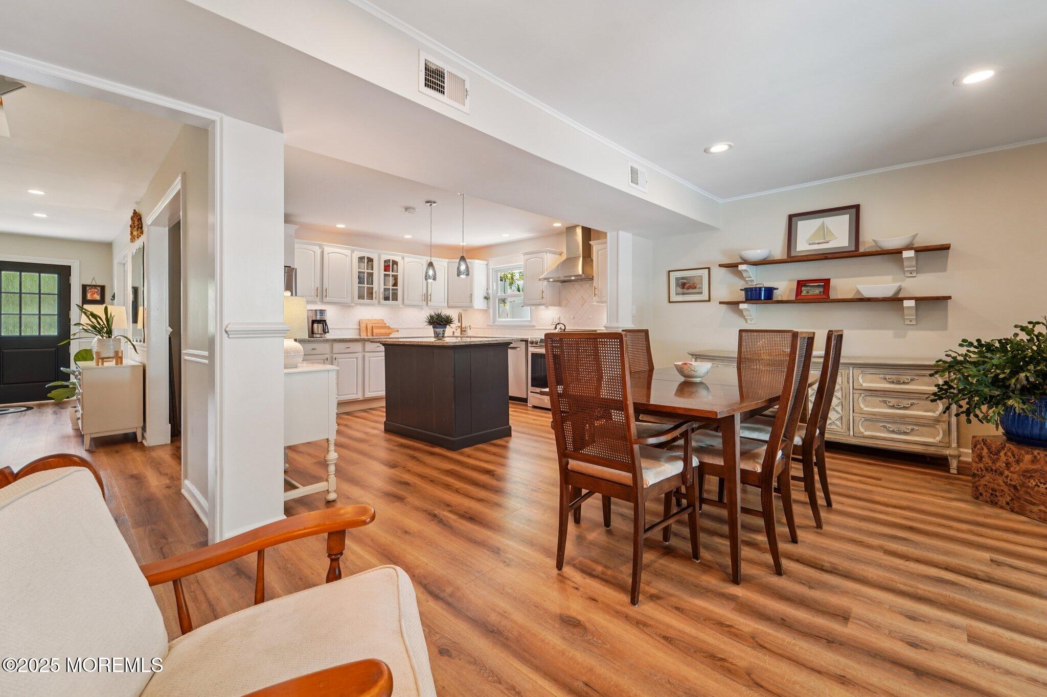 35 Poet Drive
