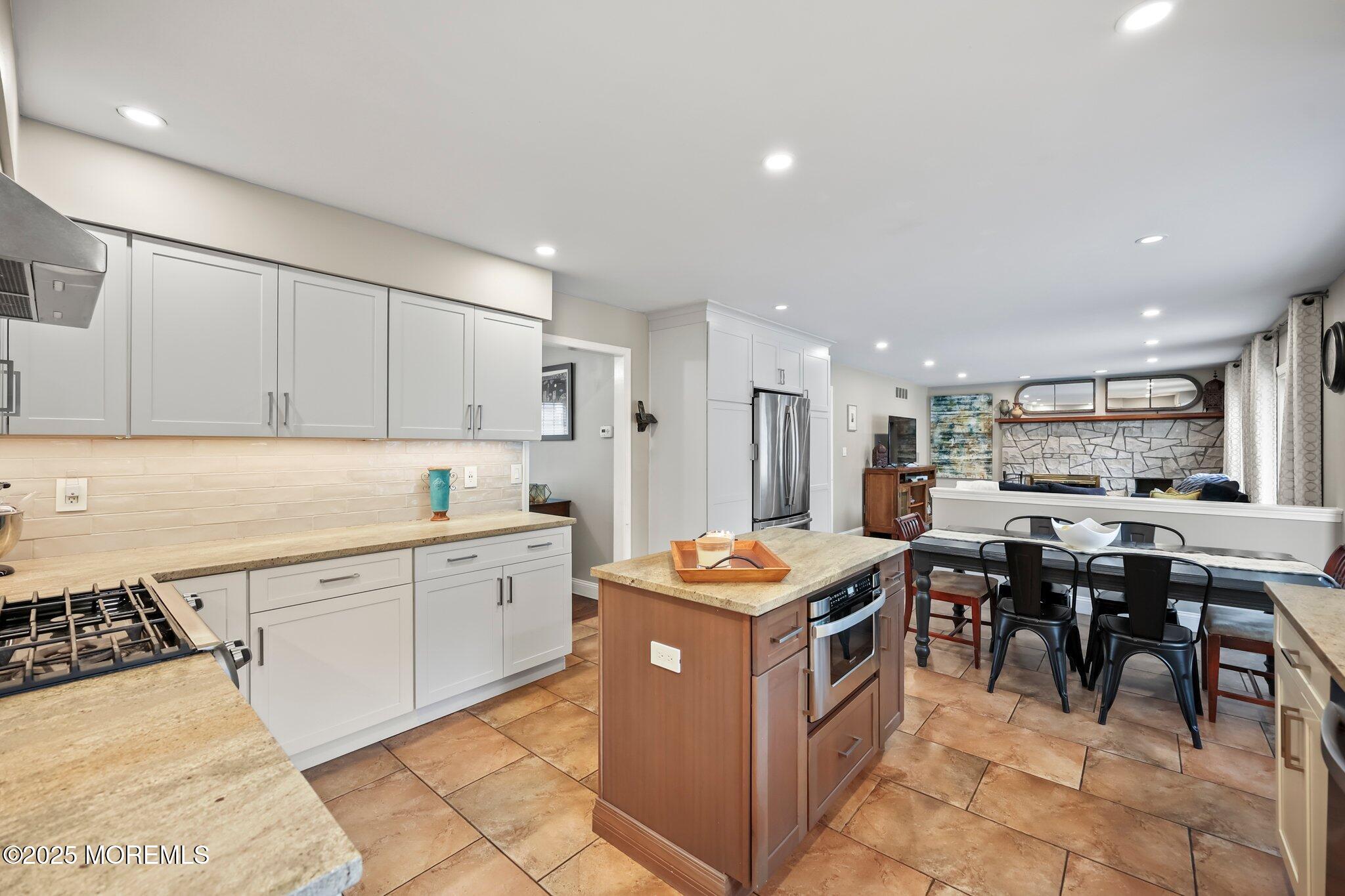 2 Independence Drive