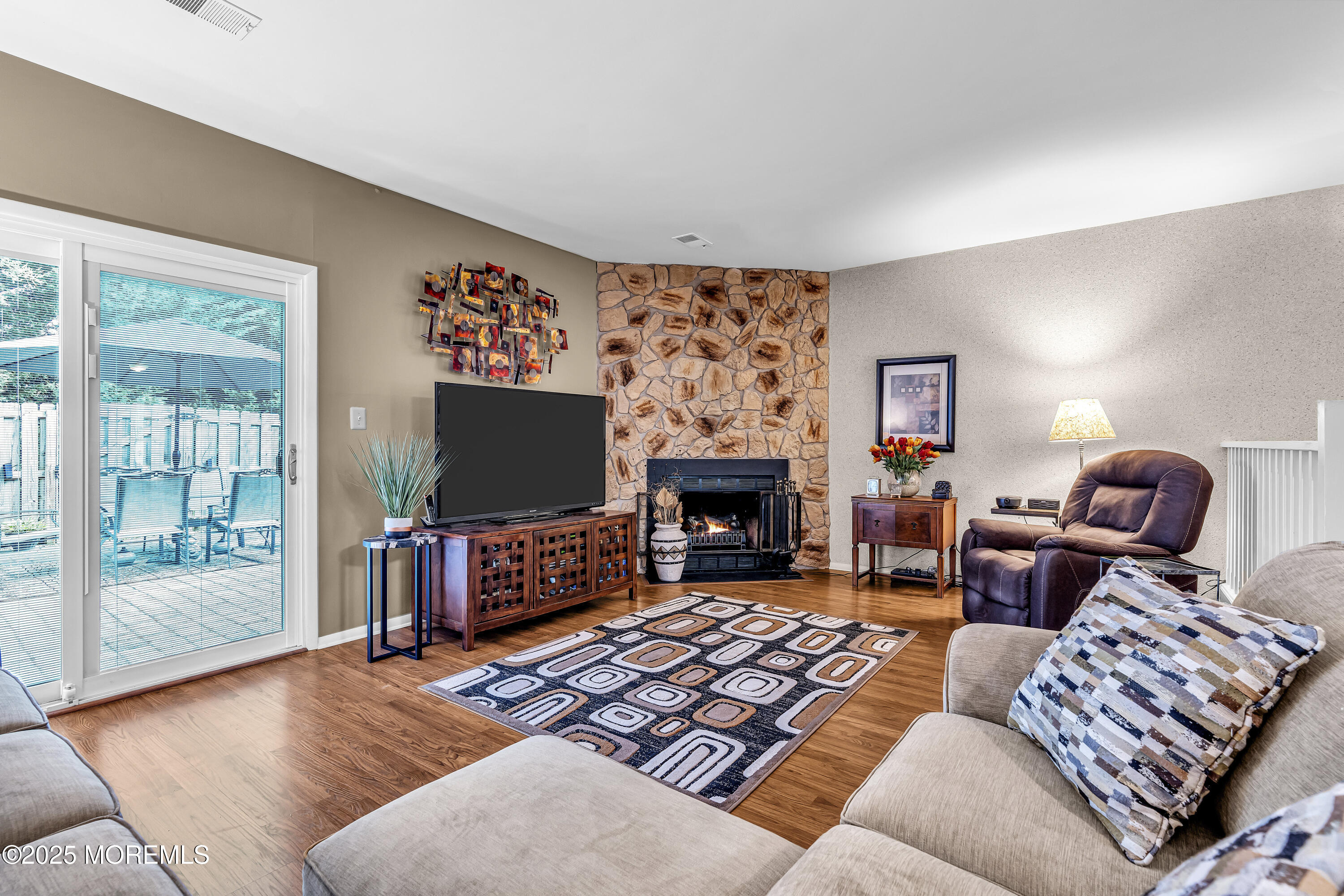 123 Lexington Circle