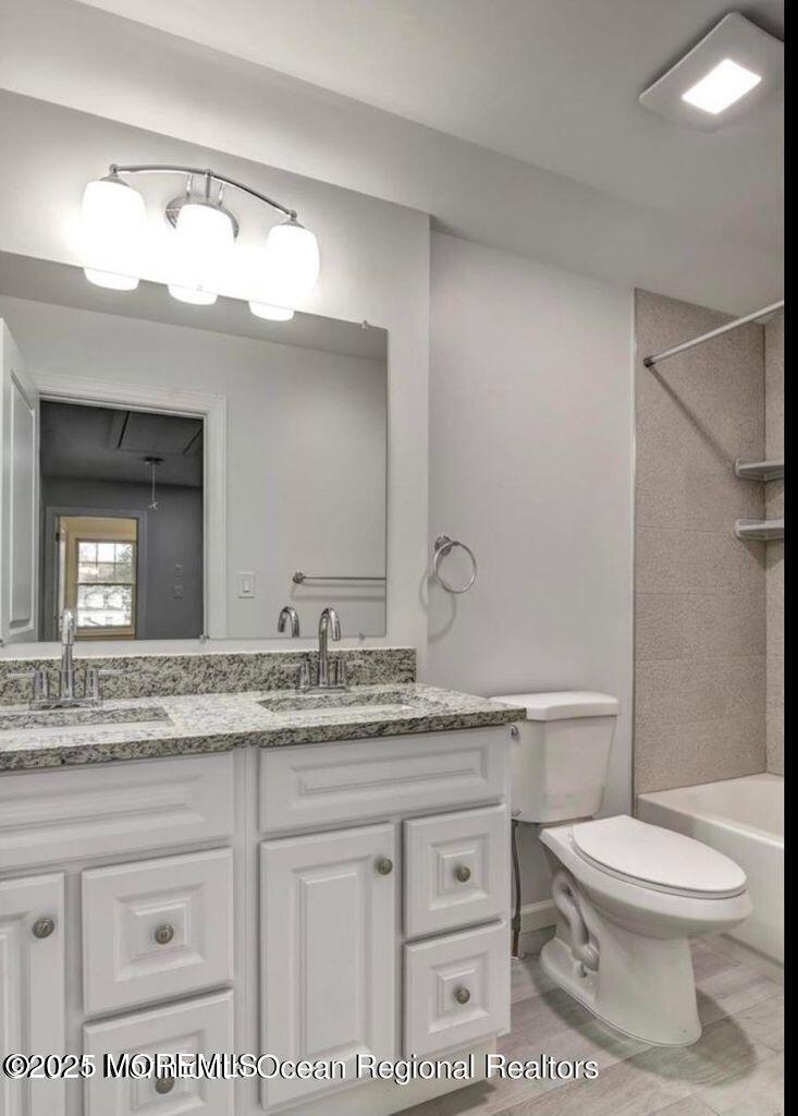8 Ravine Drive B