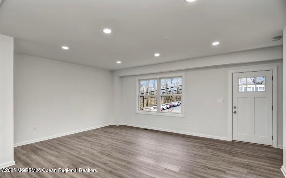 8 Ravine Drive B