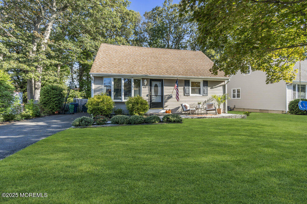 415 Robbins Road
