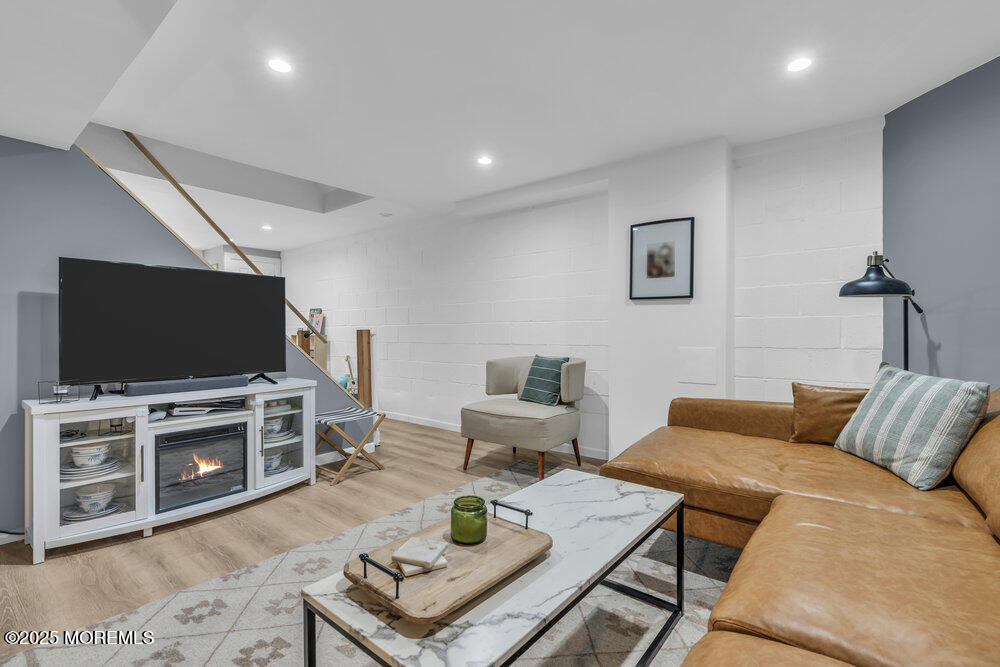 415 Robbins Road