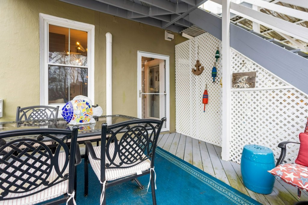 23 Mann Avenue 4