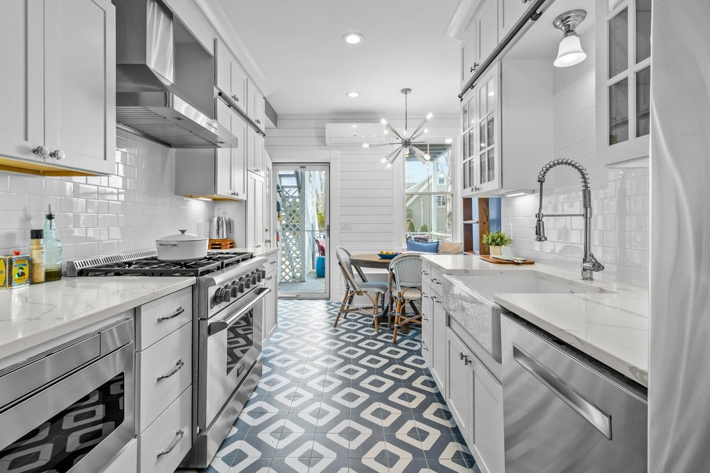 23 Mann Avenue 4