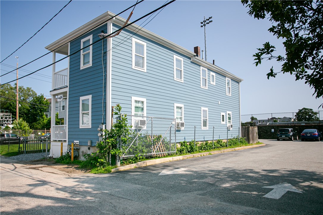 11 Merton Road