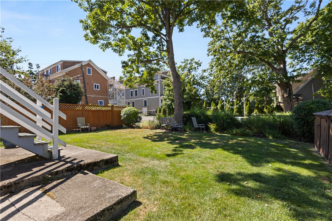 23 Mann Avenue 4