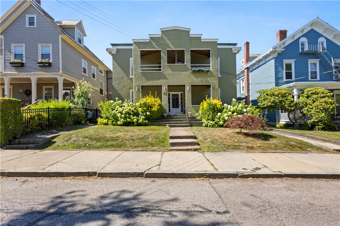 23 Mann Avenue 4