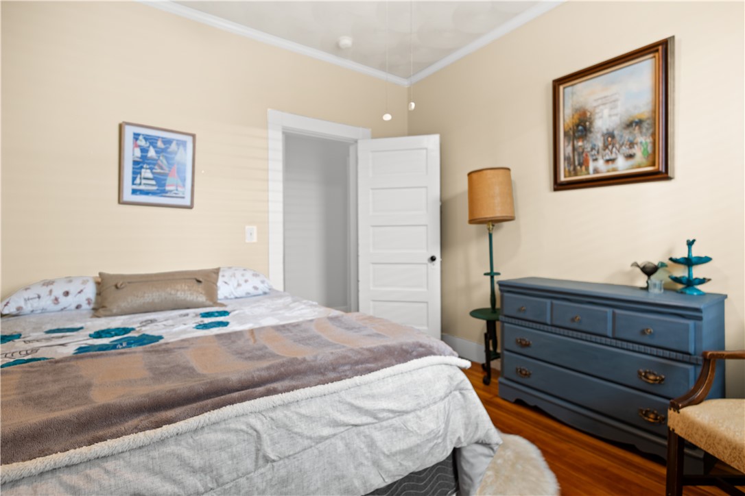 23 Mann Avenue 4