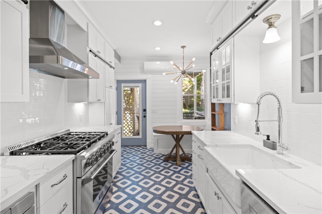 23 Mann Avenue 4