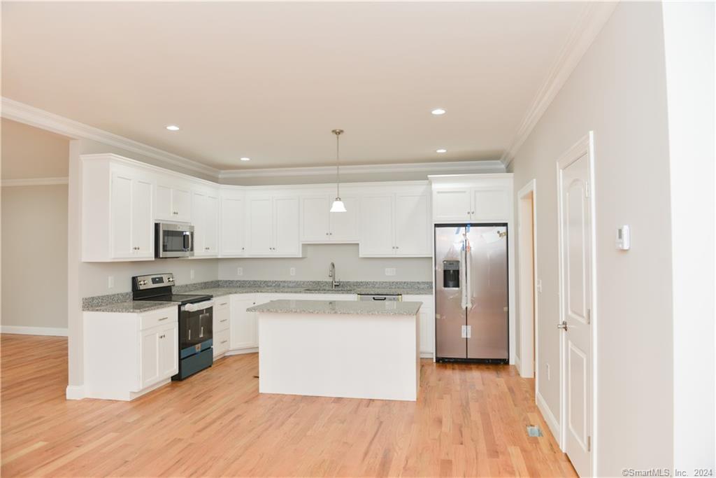 220 Boulder Court 220