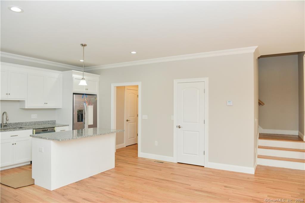 220 Boulder Court 220