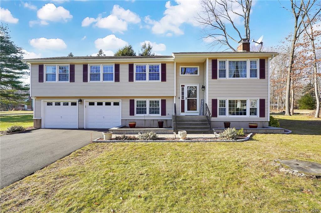 15 Valley Forge Court