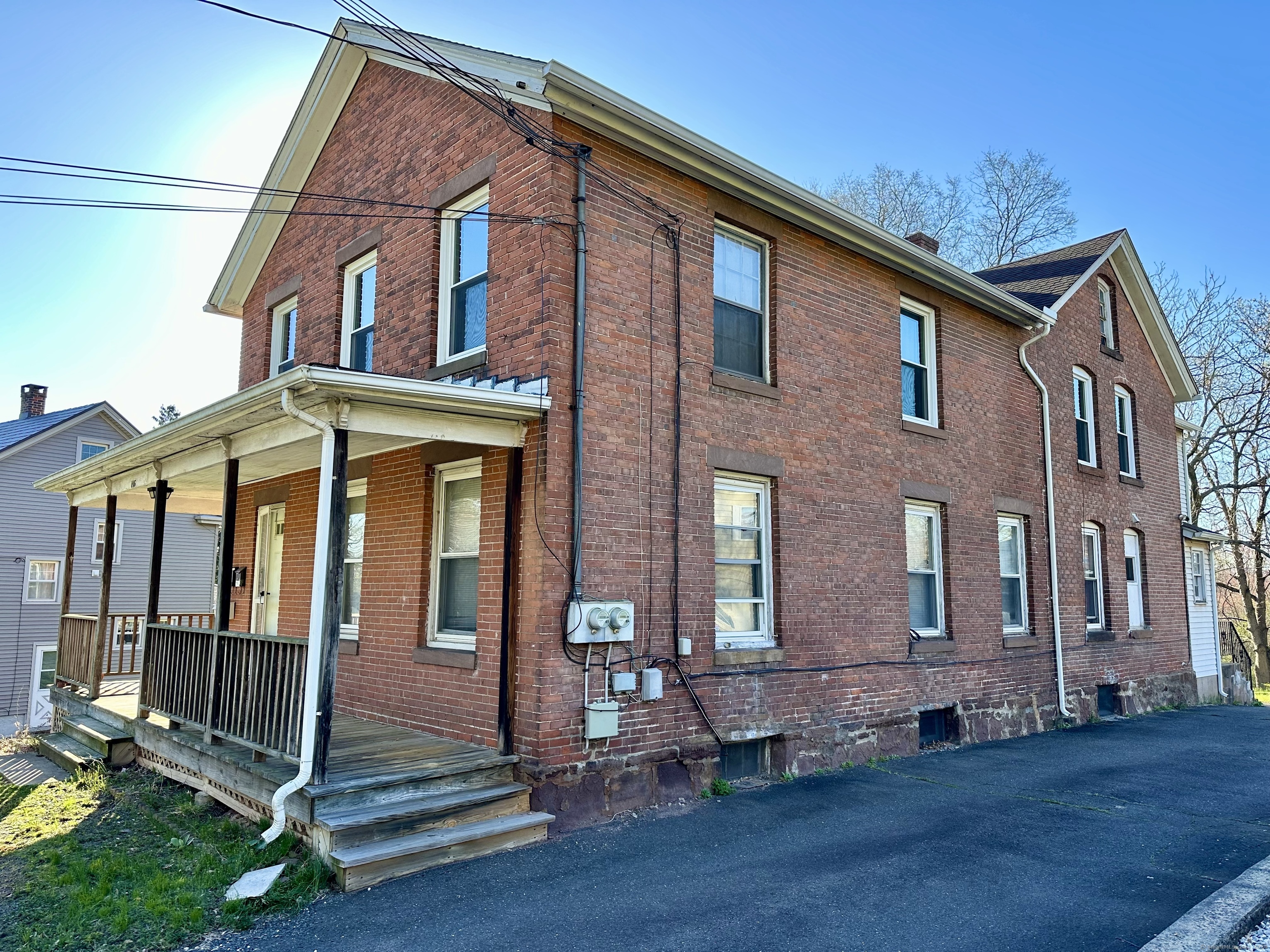 146 Highland Avenue 2nd Floor