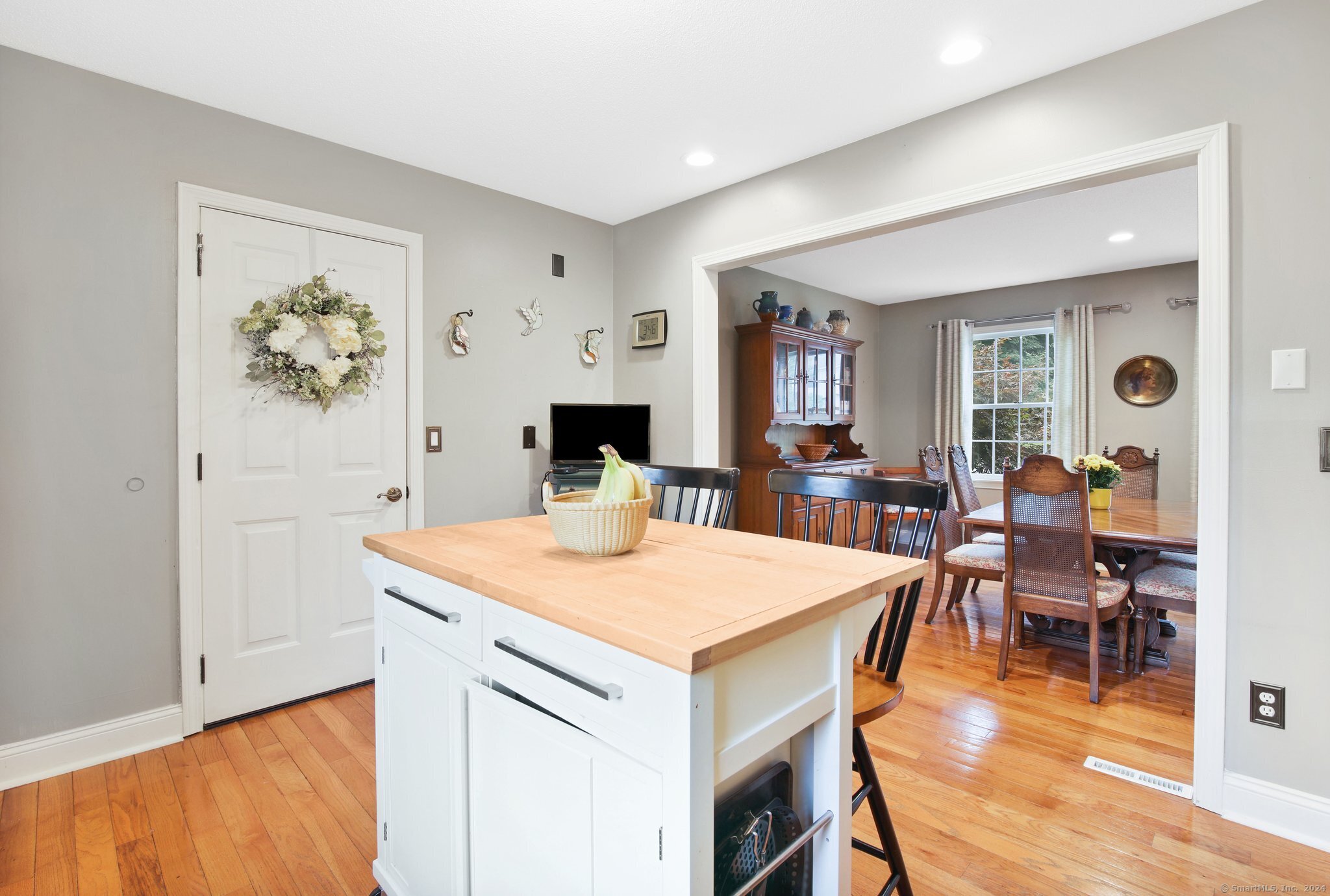 25 Carolyn Drive