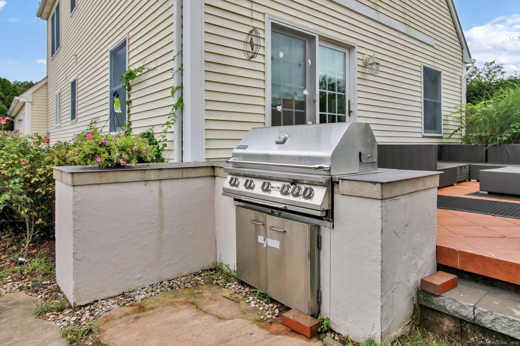 25 Carolyn Drive