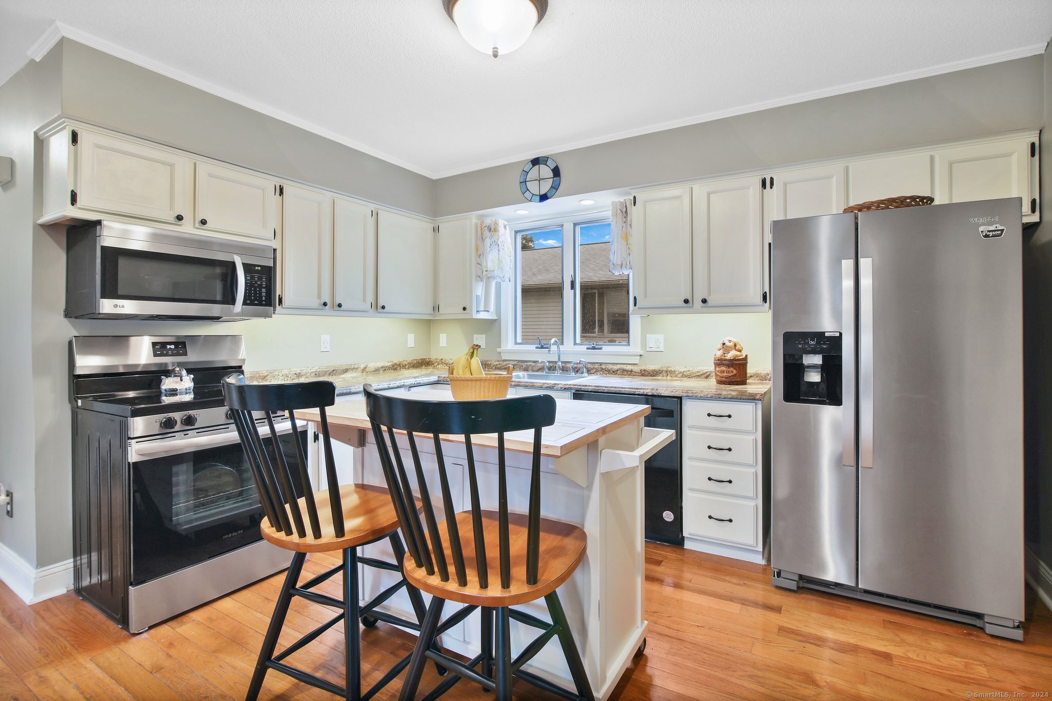 25 Carolyn Drive