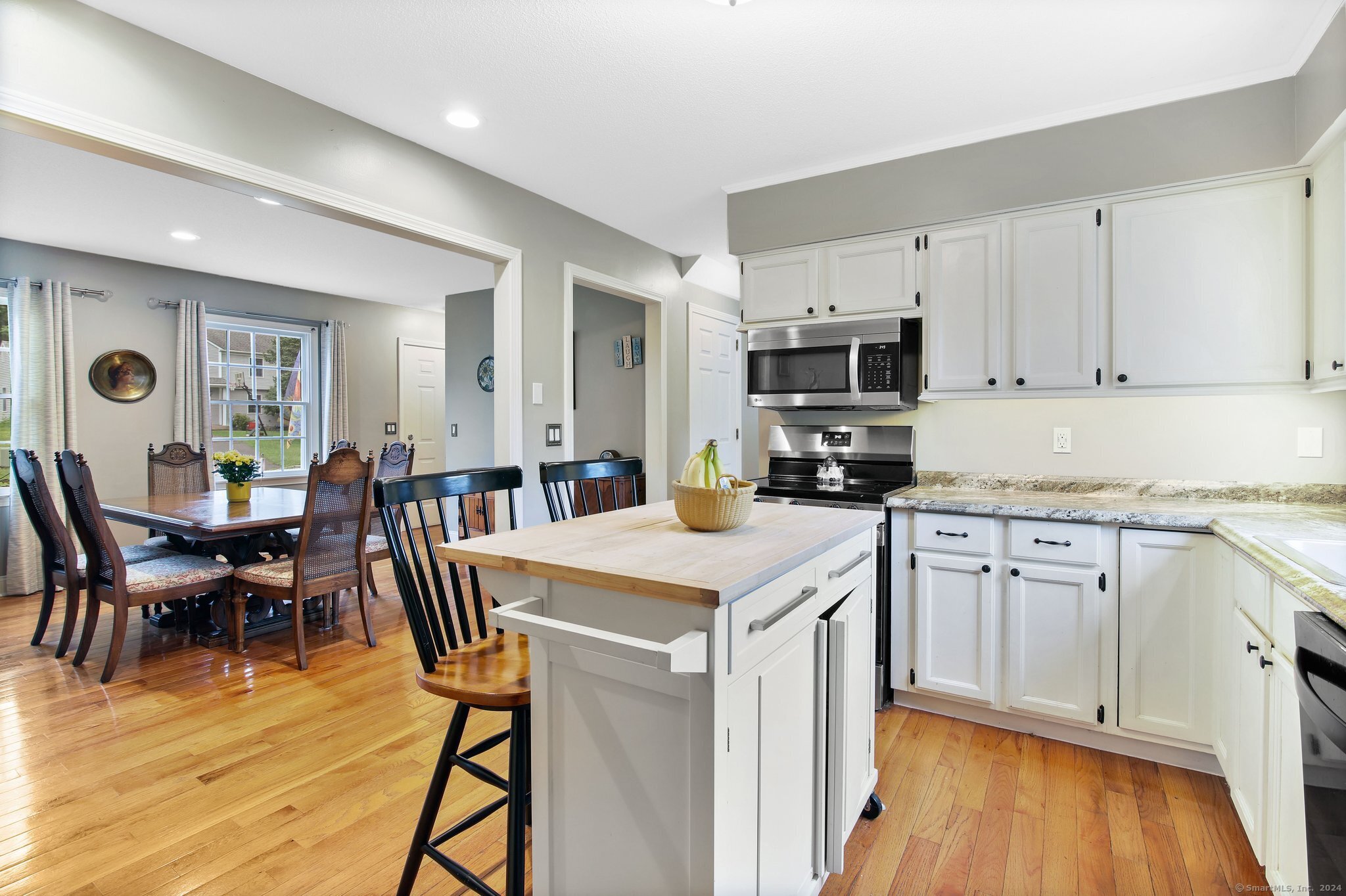 25 Carolyn Drive