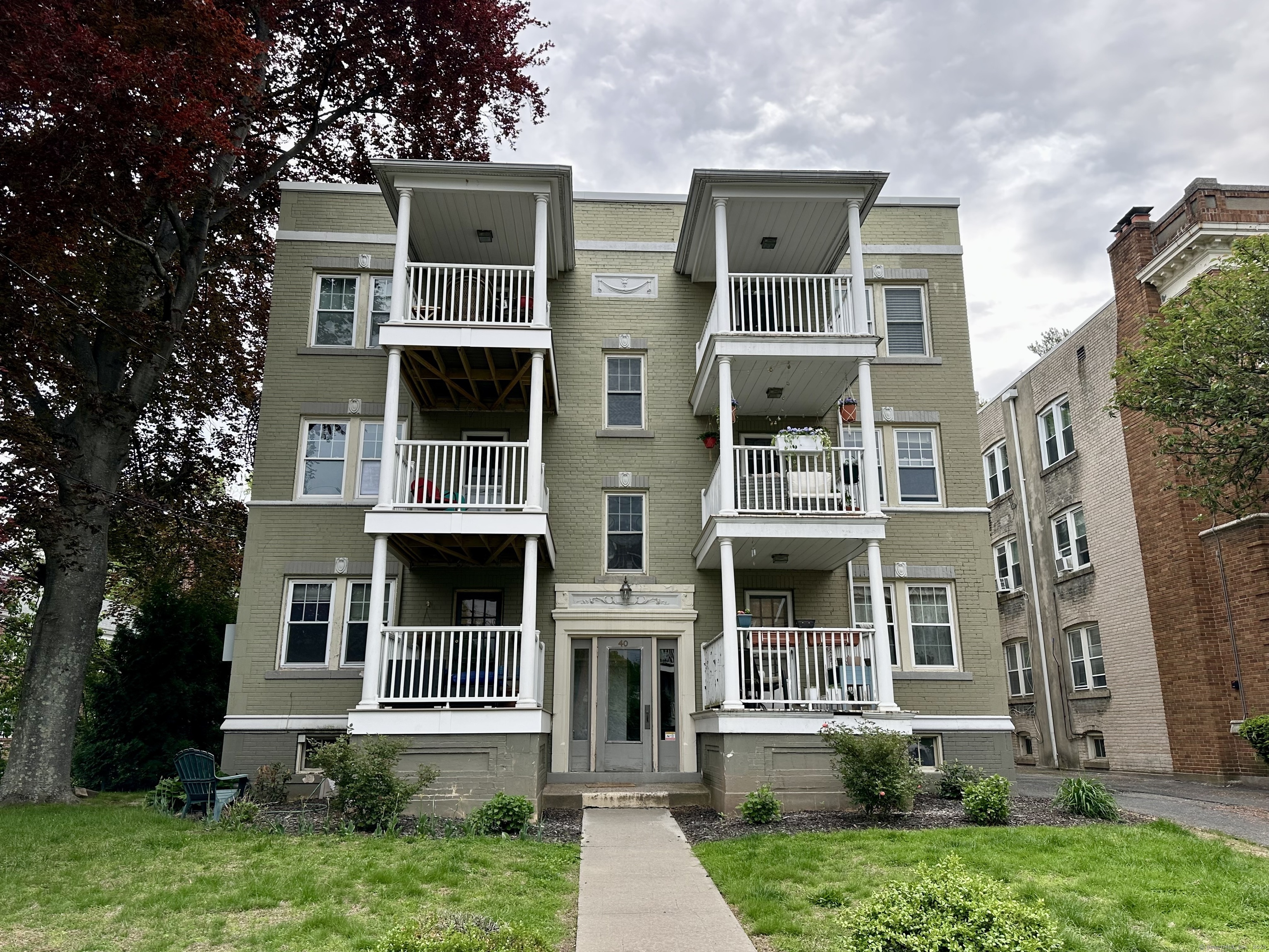 40 Robin Road APT 305