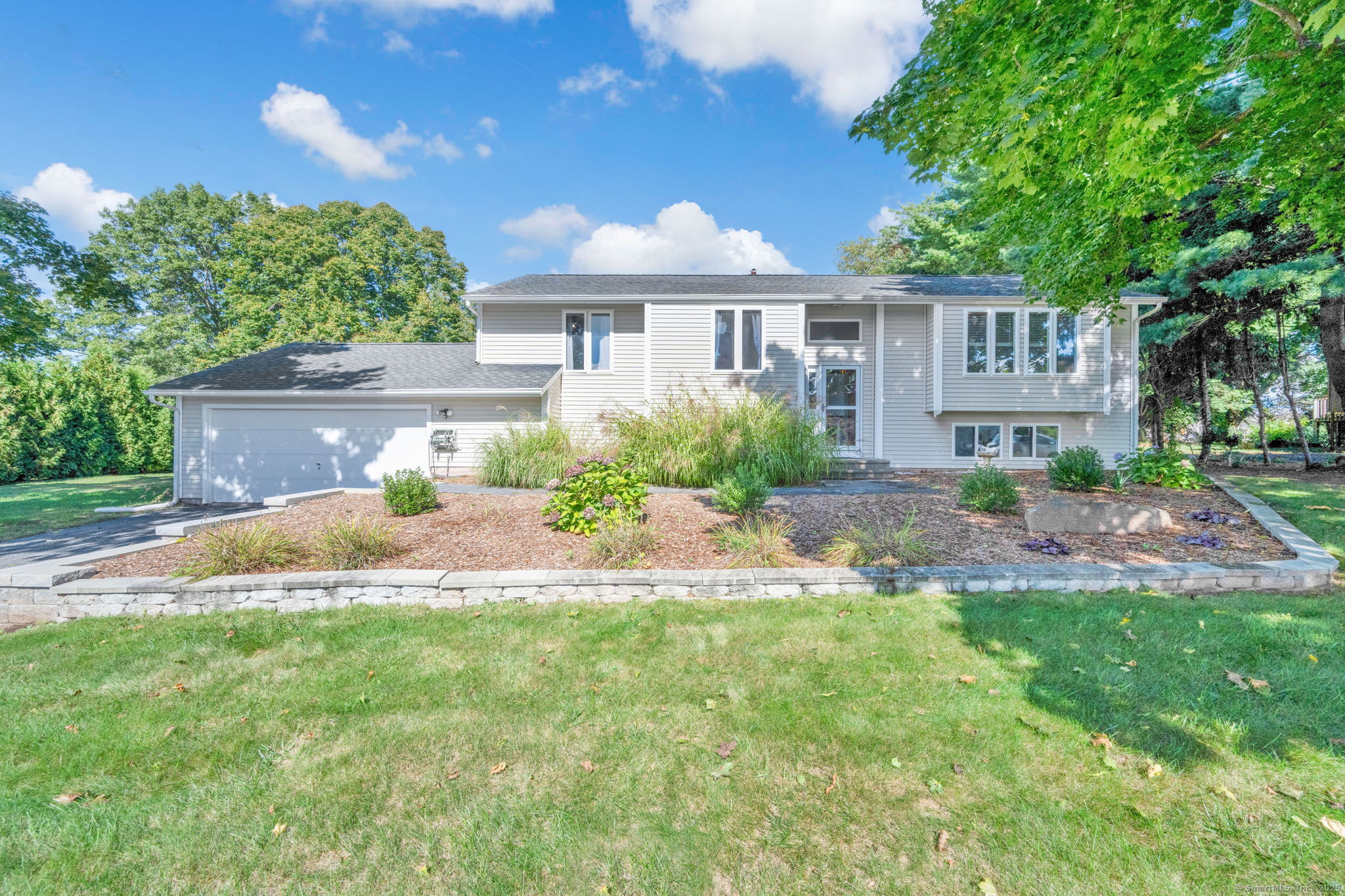 245 Skyline Drive