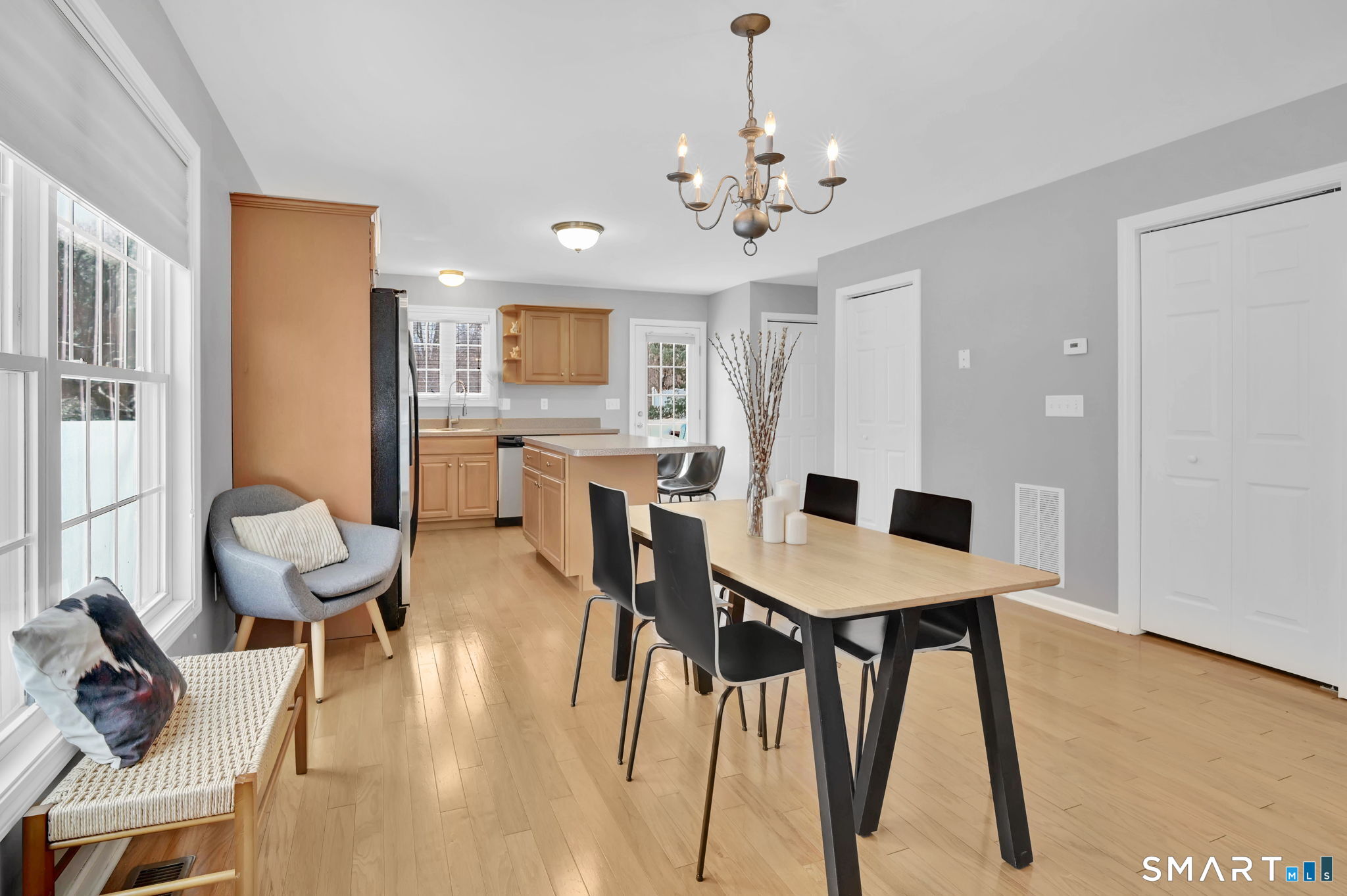 12 Elizabeth Lane 12