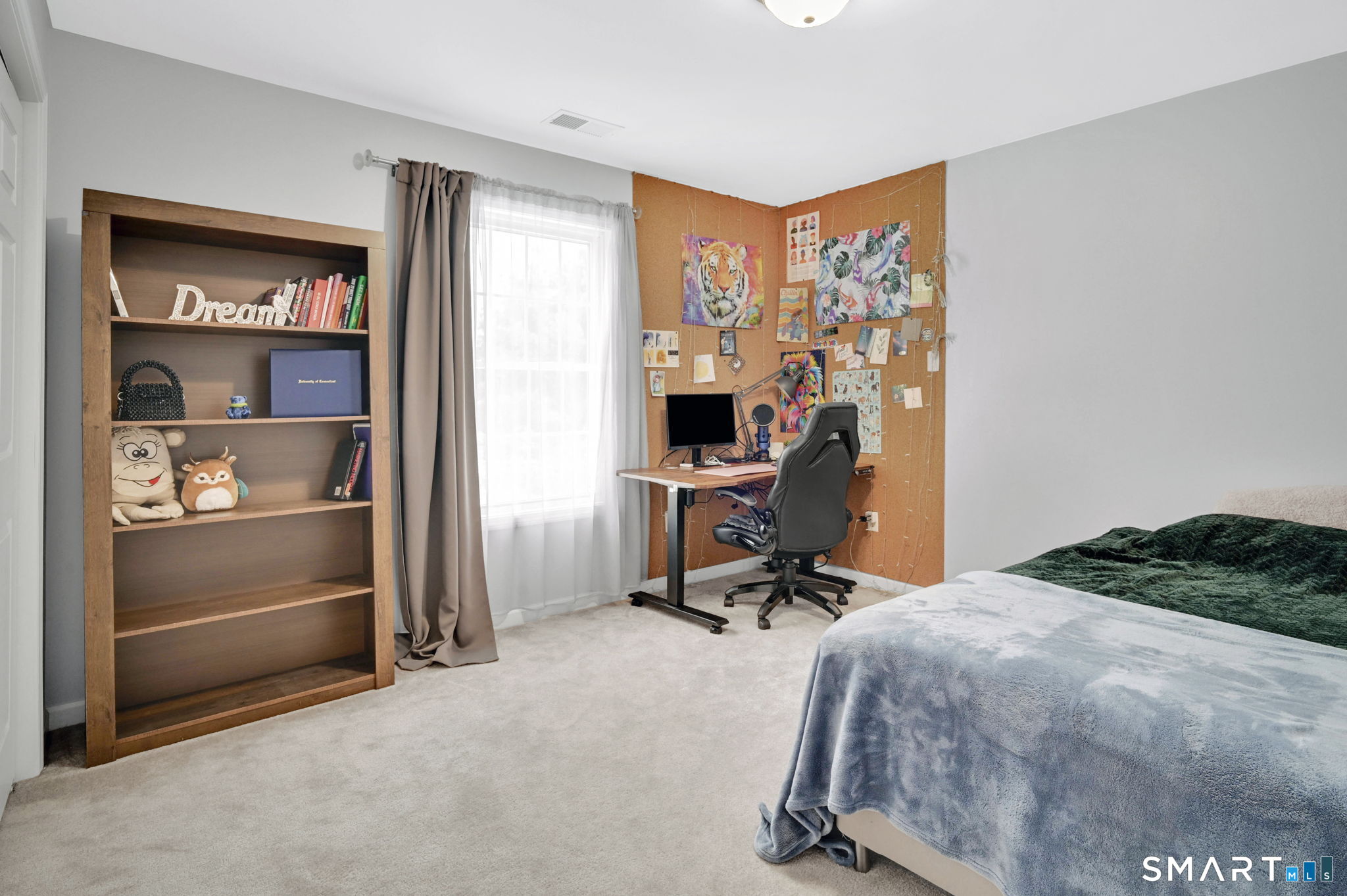 12 Elizabeth Lane 12