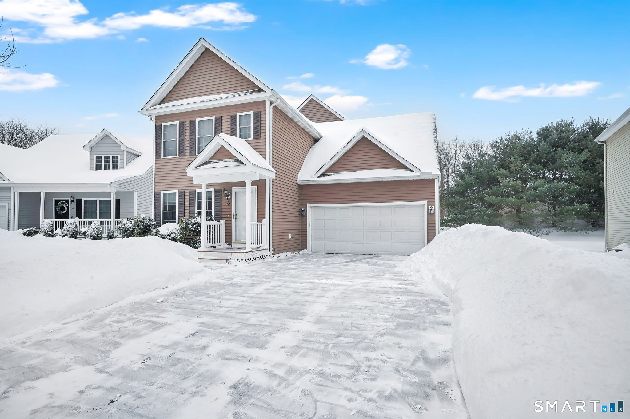 12 Elizabeth Lane 12