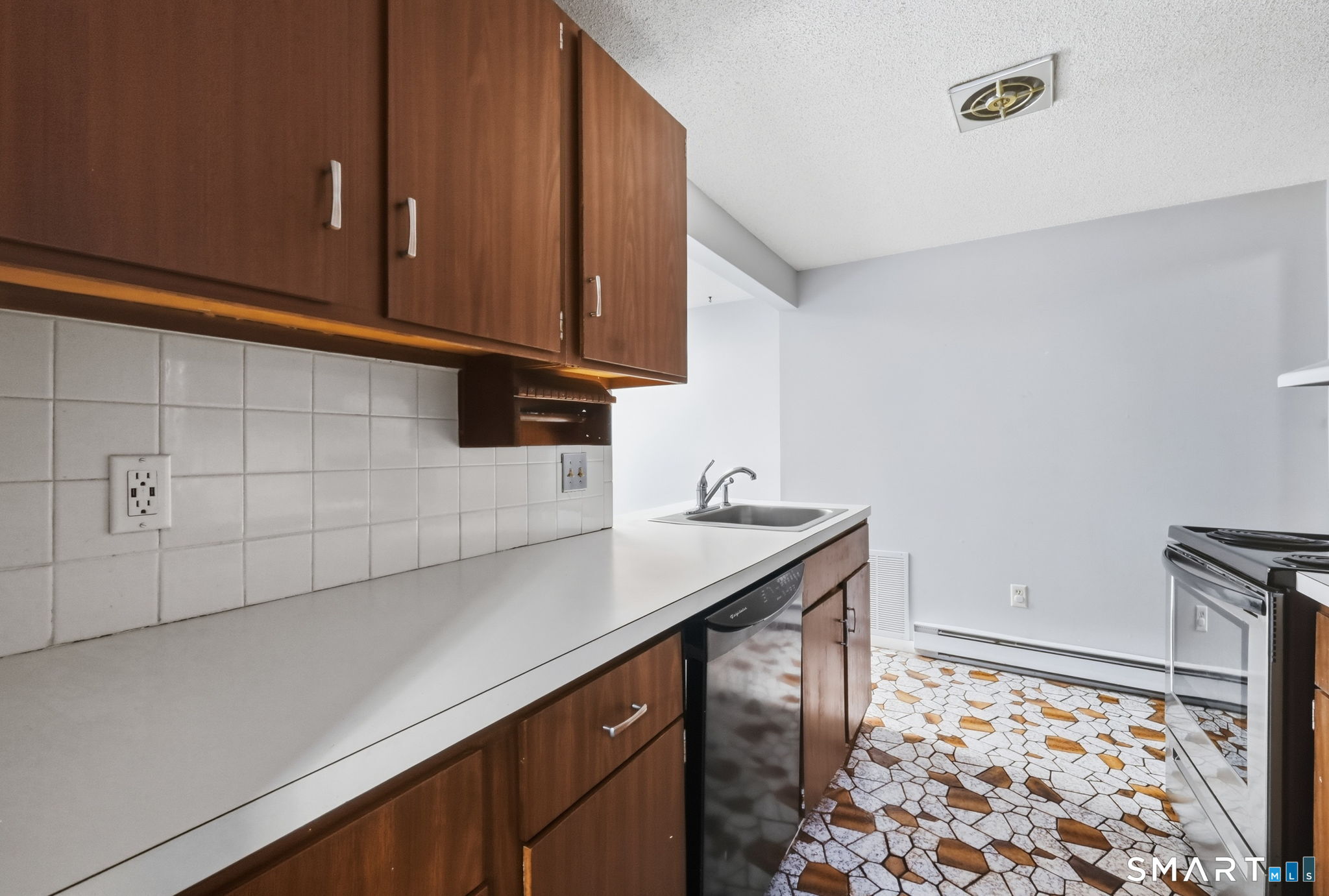 75 Cinnamon Springs Unit: 75