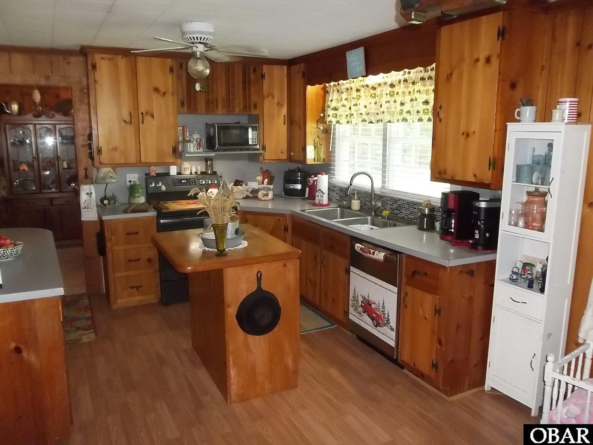 4271 Caratoke Highway