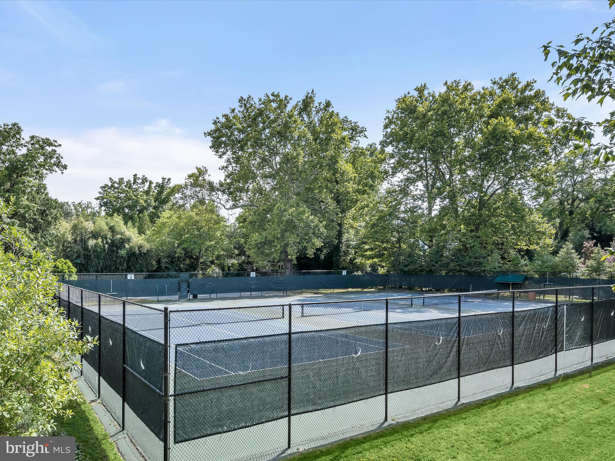 4822 CUMBERLAND AVENUE